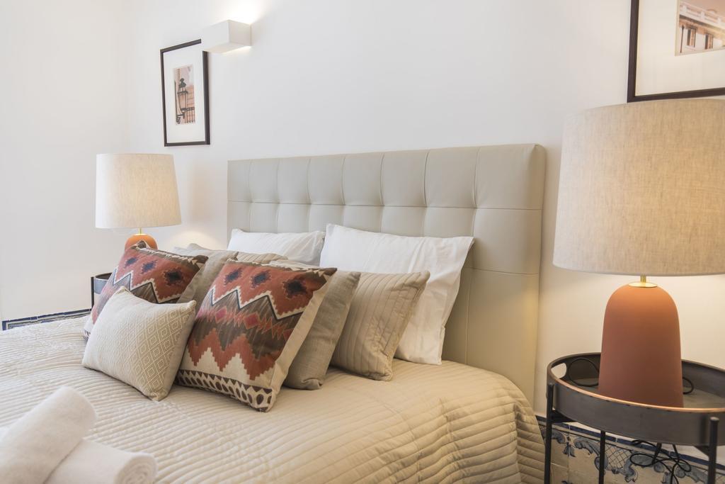 Lovelystay - Downtown Magnificent Flat Лиссабон Экстерьер фото